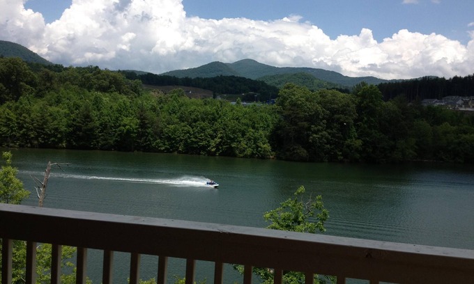 Hiawassee House | Beautiful, Lakefront house deep water, dock, firepit,kayak, canoe, fishing