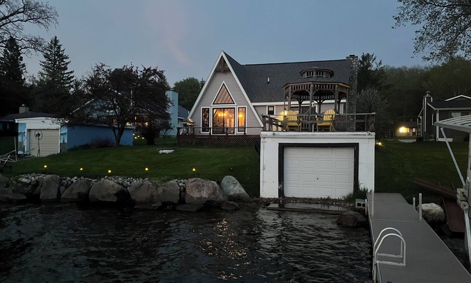 Herron Cottage | Beautiful lakefront home directly on Hubbard Lake, East Shore