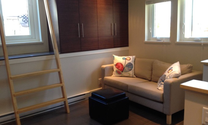West Point Grey House | Beautiful Laneway Home With Incredible View