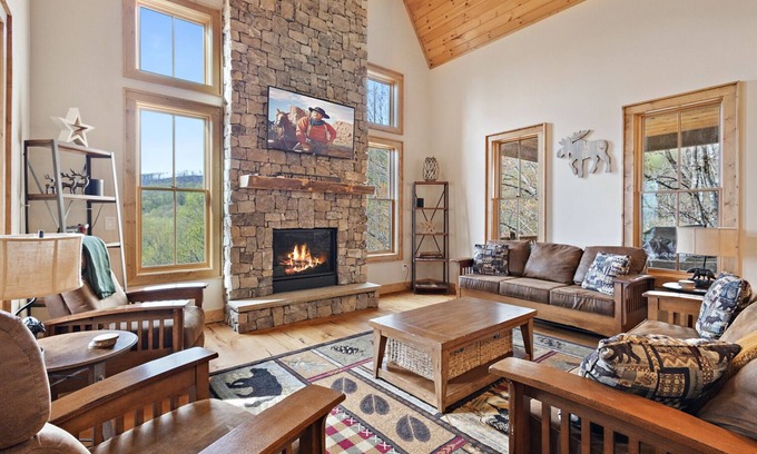 Banner Elk Cabin | Beautiful Lodge in The Lodge at Eagles Nest