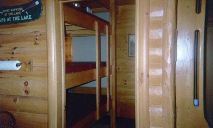 Steinauer Cabin | Beautiful Log Cabin ~ "The Rooster" ~ On 182 Acres ~ Natural Paradise!