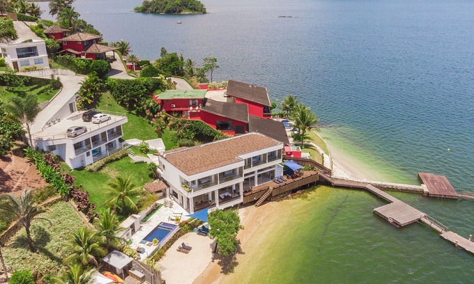 Itanema Villa | Beautiful luxury villa in Angra dos Reis - Ang002