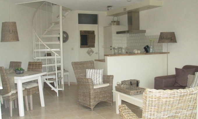 Nieuwvliet House | Beautiful luxury apartment in Zeeland, Nieuwvliet-Bad, very complete