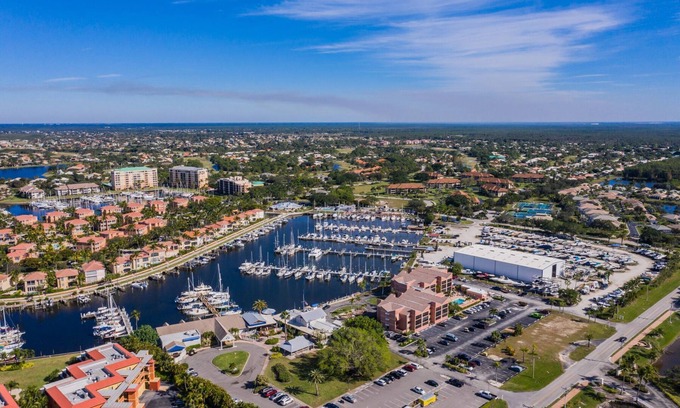 Burnt Store Marina Condo | Beautiful marina view in the Keel Club @ Burnt Store Marina and Country club