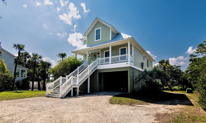 Edisto Island House | Beautiful Marsh/Creek/Ocean Views; Private Beach Access; Private Tidal Creek Dock; Screened Porch