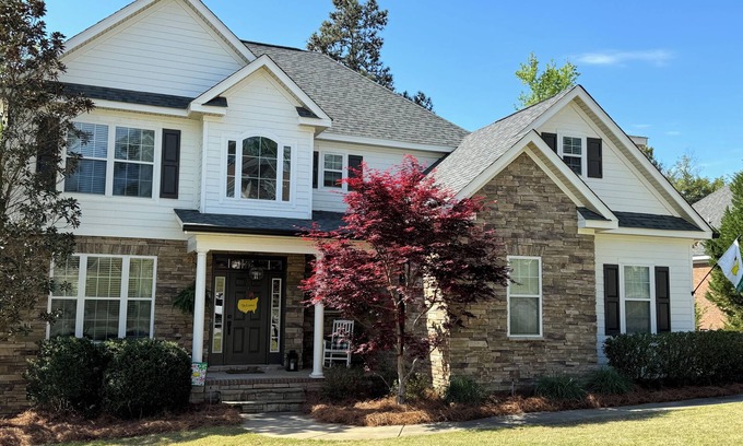 Evans House | Beautiful Masters rental in a quiet environment and with great style
