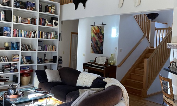 Gouldsboro House | BEAUTIFUL, MODERN, DESIGNER'S HOUSE ON LARGE PROPERTY IN WOODY GATED COMMUNITY