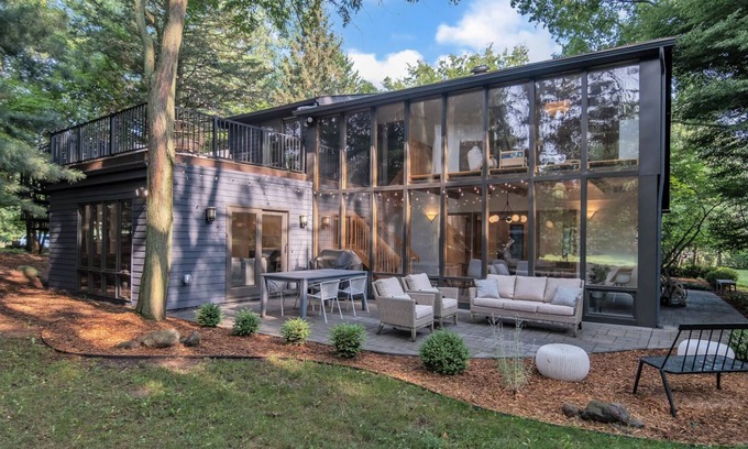 Ann Arbor Other | Beautiful Modern Farmhouse Nestled in the Ann Arbor Woods