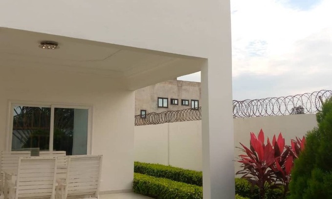 Lome Villa | Beautiful modern villa in Avepozo, Lomé