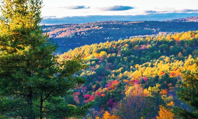 Worthington House | Beautiful Mountaintop Retreat In The Country!