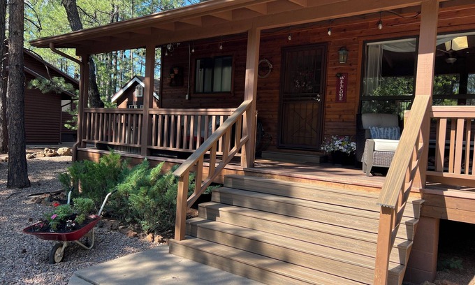 Pinetop House | Beautiful Mountain Cabin