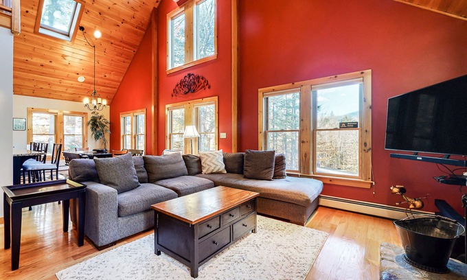 Bartlett House | Beautiful mountain home with private hot tub, fireplace & firepit - ski nearby