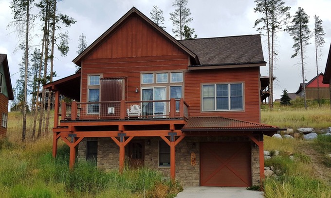 Rendezvous House | Beautiful Mountain Home - Comfortably Removed Yet Close to All-Season Activities