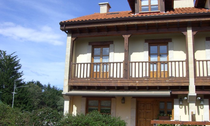 Pechon Ski Chalet | Beautiful mountain style townhouse