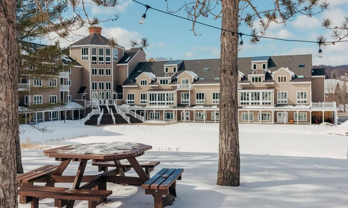 Brownsville Condo | Beautiful Mountainside Escape - 2 Bed 2 Bath Condo