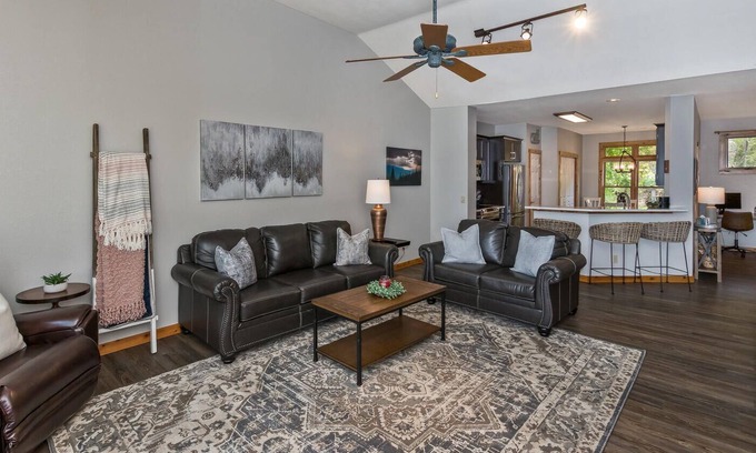 Mountain Air Condo | Beautiful Mountain Views~Comfortable and Stylish Home~