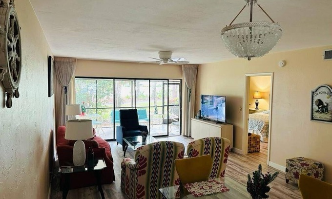 Kings Lake Condo | Beautiful Naples Condo, 5 miles from the beach, Close to 5th Ave. Nature Trail