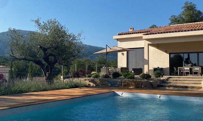 Le Collet House | Beautiful new 180m2 villa with swimming pool terrace and 2500m2 wooded garden