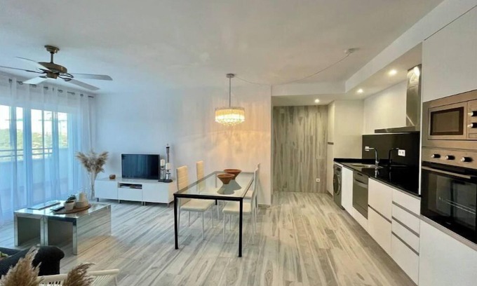 Tarifa Apartment | Beautiful new apartment in Tarifa with views to the Strait of Gibraltar, very good location.