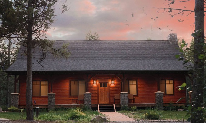 Ashton Cabin | Beautiful new cabin near Yellowstone and Grand Teton National Parks.