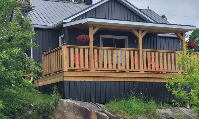 Port Loring Cottage | Beautiful, new cottage with stunning views. Prime location in Port Loring
