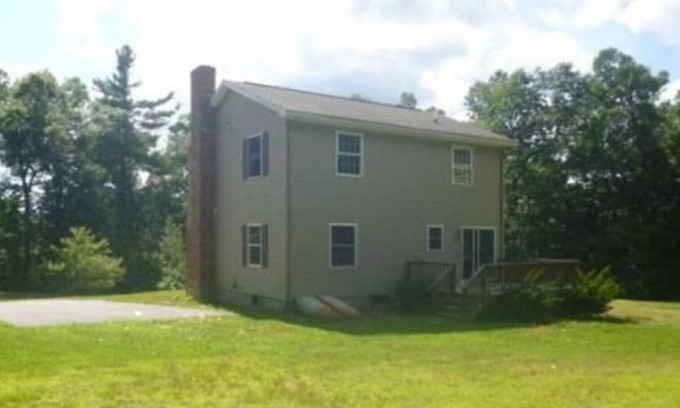 Leominster House | BEAUTIFUL NEW ENGLAND HOME NEAR WACHUSETT MTN, WORCESTER JUST 1HR BOSTON, NH, VT