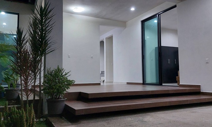 San Lorenzo Cacaotepec House | Beautiful new house in a very quiet and safe town. Pet friendly.