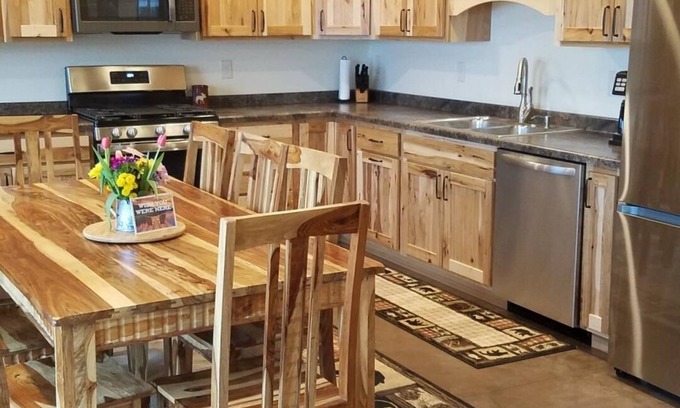 Cass County Resort | Beautiful New Lakefront Northwoods Cabin