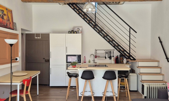 Pelissanne House | Beautiful new suite in century-old Provencal farmhouse in village center. Animal welcome