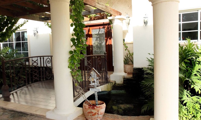 Los Mangos Villa | Beautiful New Villa Near the Beach