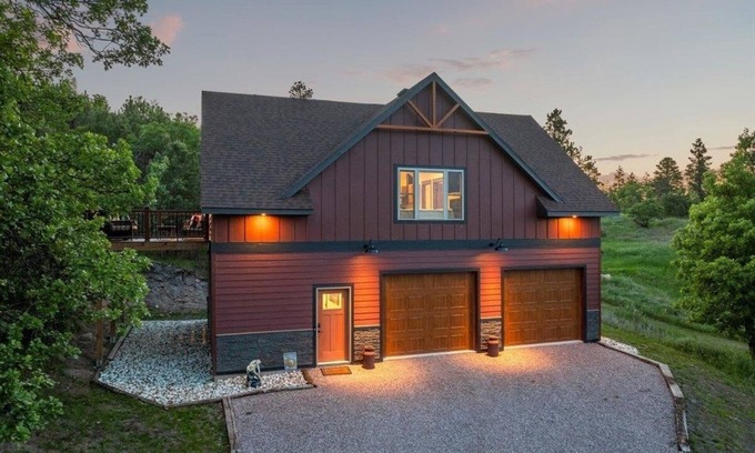 Piedmont Cabin | Beautiful Newly Constructed Cottage with Sauna & Views!