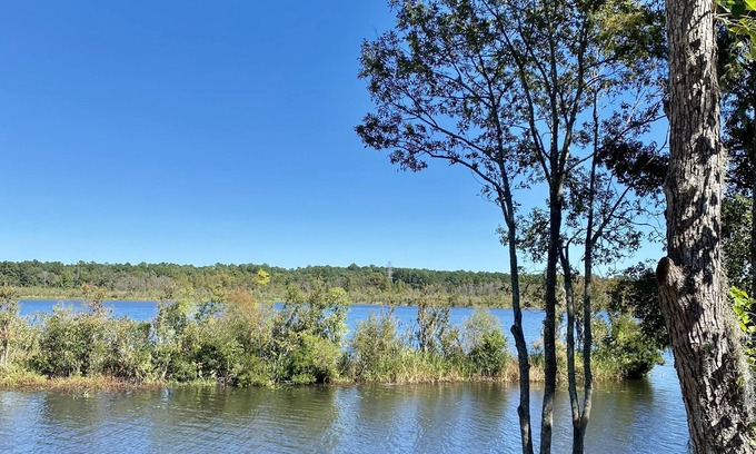 Hanahan House | Beautiful newly renovated waterfront home