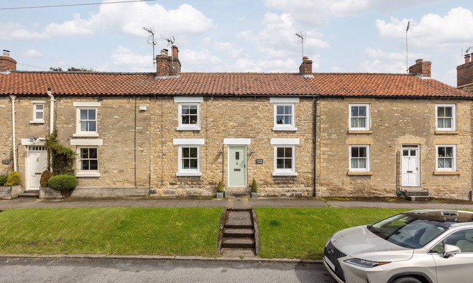 Ampleforth Cottage | Beautiful North Yorkshire Stone Cottage
