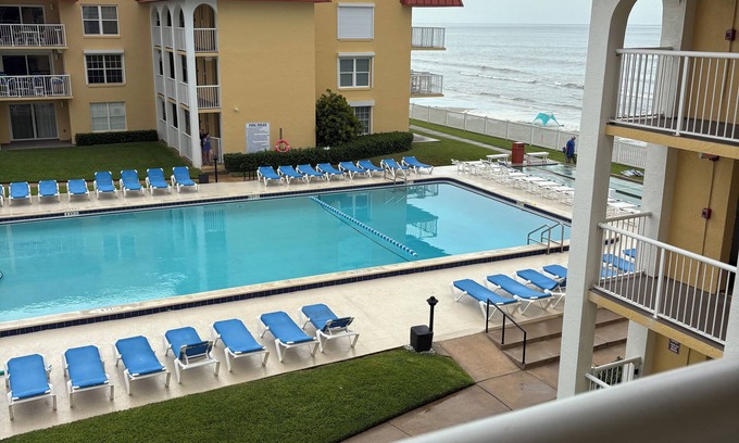 Point East Condo | BEAUTIFUL OCEANFRONT CONDOMINIUM - NEW SMYRNA BEACH