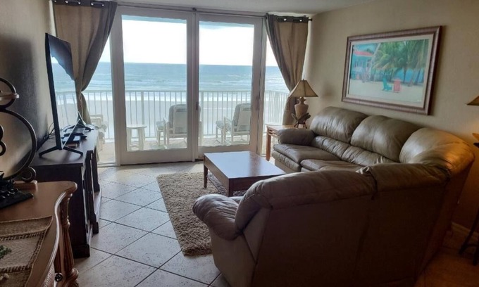 New Smyrna Beach Condo | Beautiful Oceanfront 1Bd/2Bth with Spectacular Views