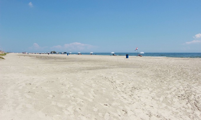 Galveston Condo | Beautiful ocean view and lagoon pool views! Heated pool!