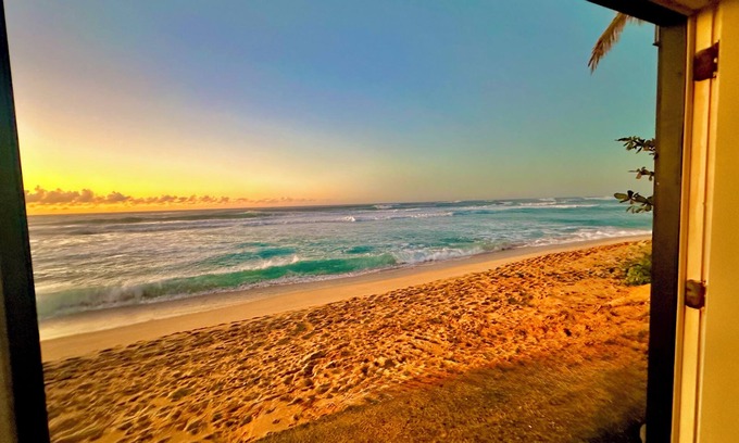 Pupukea House | Beautiful ocean views, just steps away from Banzai Pipeline