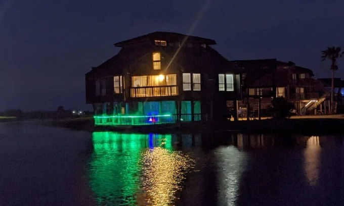 Matagorda Condo | Beautiful ocean views from condo's 3 story deck!