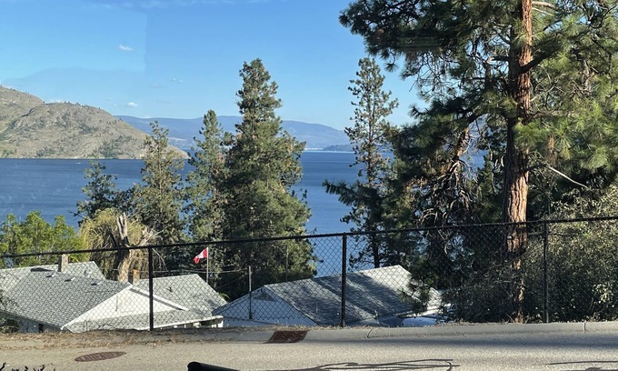 Central Okanagan House | Beautiful Okanagan lake views from this immaculate 1 bedroom suite