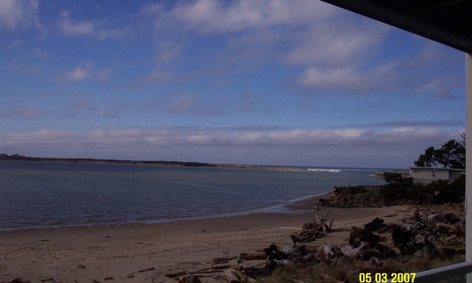 Lincoln City Condo | Beautiful On Beach, Siletz Bay-front Lincoln City, Condo, Wifi, Ocean Bay View