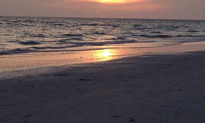 Treasure Island Condo | Beautiful On The Beach 2BR/2BA