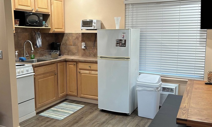 Seaside Heights Condo | Beautiful One bedroom condo with pool
