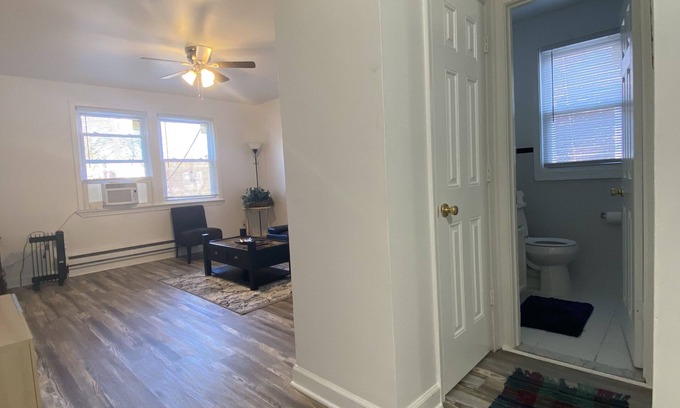 Washington Apartment | Beautiful one Bedroom
