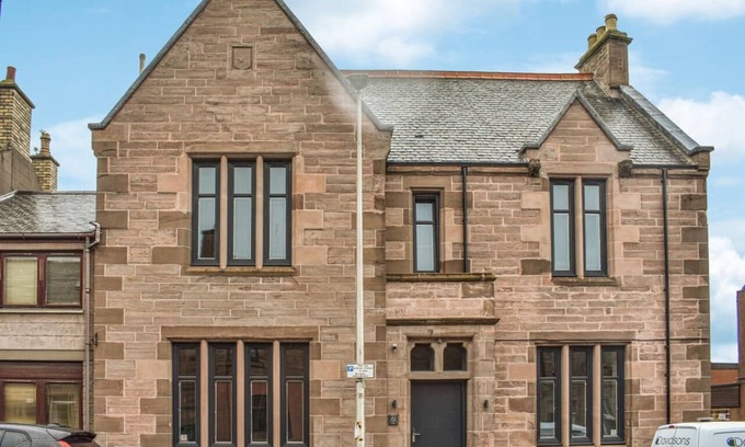 Arbroath Apartment | Beautiful One Bedroom Apartment with additional Sofa Bed, Arbroath centre.
