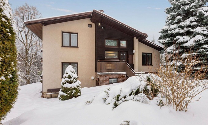 Desna House | Beautiful private villa for 8 people with WIFI, TV, terrace, pets allowed and panoramic view