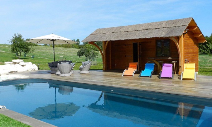 Monflanquin House | Beautiful private villa for 8 guests with WIFI, private pool, TV, terrace, pets allowed and park.