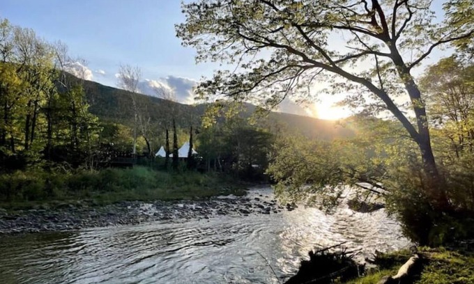 Mount Tremper House | Beautiful Park model RV on bank of Esopus Creek
