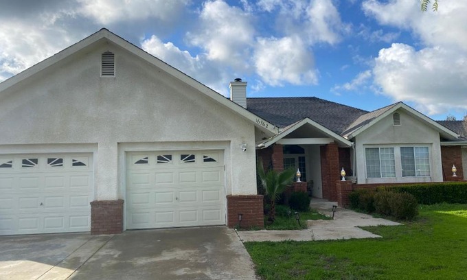 Madera Apartment | Beautiful peaceful desirable home in Madera Rancho