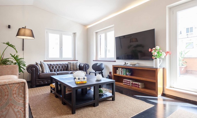 Esquilino Apartment | Beautiful Penthouse With Terrace for Families & Friends Colosseum