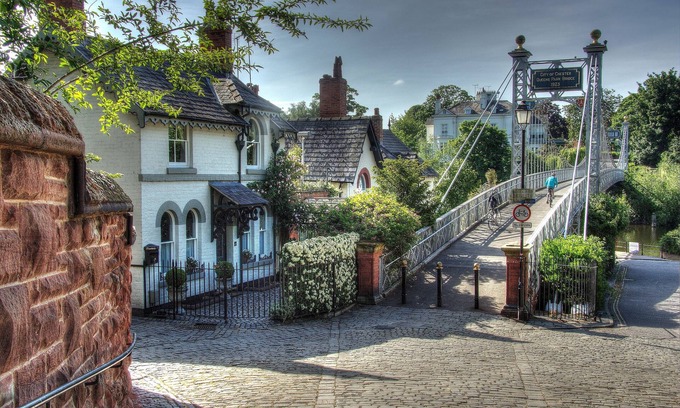 Chester Cottage | Beautiful period cottage, exceptional riverside location in the heart of Chester
